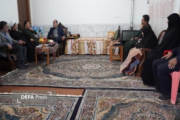 تجلیل از خانواده شهدای «مظهری‌صفات» در قالب طرح «غیب‌پرور»