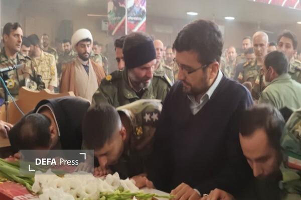 قدوم شهید گمنام، تیپ شهید صفوی را حال و هوای جبهه بخشید قدوم شهید گمنام، تیپ شهید صفوی را حال و هوای جبهه بخشید