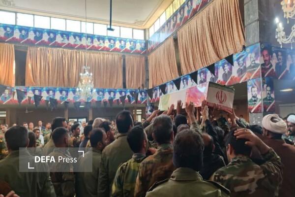 شهدای گمنام چراغ راه ارتش در پاسداری از امنیت و عزت ایران هستند شهدای گمنام چراغ راه ارتش در پاسداری از امنیت و عزت ایران هستند