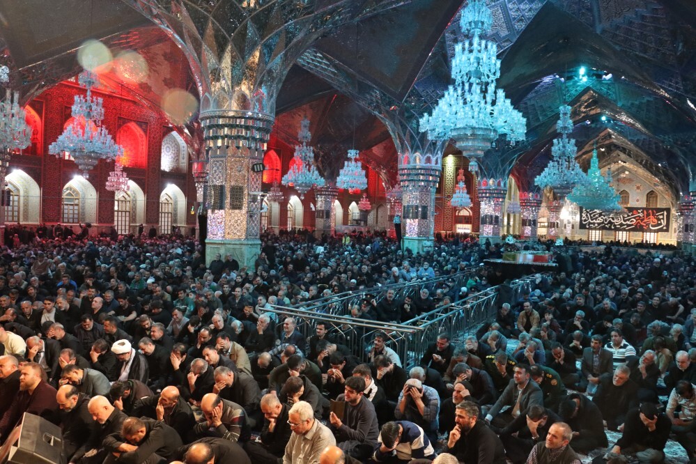 تصاویر/ وداع با پیکر ۱۳ شهید فاطمی در حرم مطهر رضوی