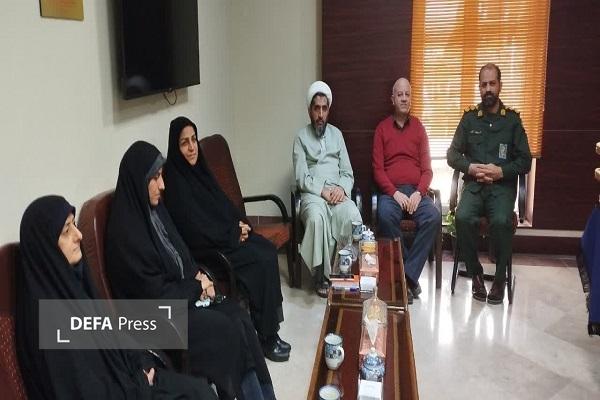 تجلیل سرهنگ «حرزاده» از بانوان شاغل در اداره کل حفظ آثار و نشر ارزشهای دفاع مقدس و مقاومت استان یزد+ تصاویر تجلیل سرهنگ «حرزاده» از بانوان شاغل در اداره کل حفظ آثار و نشر ارزشهای دفاع مقدس و مقاومت استان یزد+ تصاویر