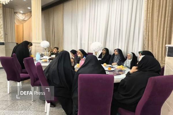 همسران کارکنان حفظ آثار قزوین به مناسبت میلاد حضرت زهرا(س) تجلیل شدند همسران کارکنان حفظ آثار قزوین به مناسبت میلاد حضرت زهرا(س) تجلیل شدند