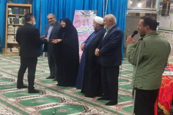 نماینده شهرستان مبارکه: همه وظیفه داریم قدردان فداکاریها شهدا باشیم نماینده شهرستان مبارکه: همه وظیفه داریم قدردان فداکاریها شهدا باشیم