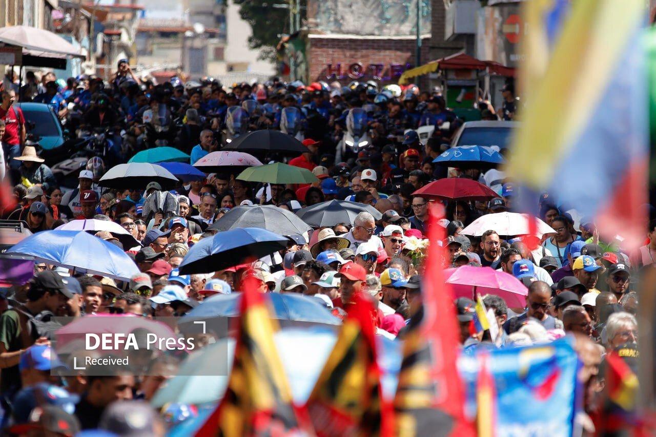 اعتراضات سراسری در ونزوئلا علیه اقدامات آمریکا