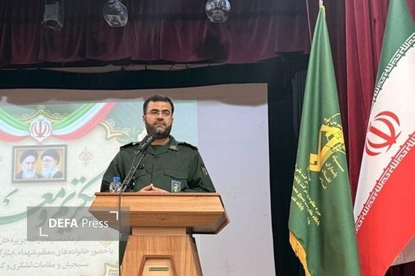 سپاه در کنار سایر دستگاههادر مسیر خدمترسانی به مردم گام برمیدارد سپاه در کنار سایر دستگاههادر مسیر خدمترسانی به مردم گام برمیدارد