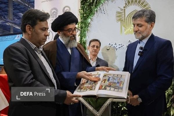 رونمایی از کتاب «گنجینه هزار‌ساله رضوی» در نمایشگاه پژوهش و فناوری مشهد