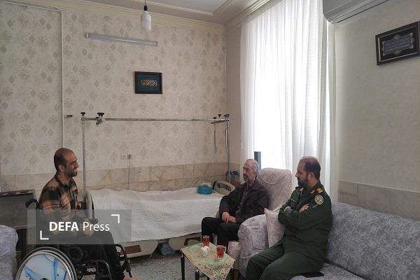 تجلیل سرهنگ «حرزاده» از جانبازان حادثه تروریستی راسک + تصاویر تجلیل سرهنگ «حرزاده» از جانبازان حادثه تروریستی راسک + تصاویر