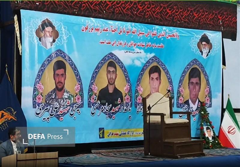 یادبود ۴ ستاره امنیت/ شیعه و سنی خواستار انتقام سخت از تروریستها شدند یادبود ۴ ستاره امنیت/ شیعه و سنی خواستار انتقام سخت از تروریستها شدند