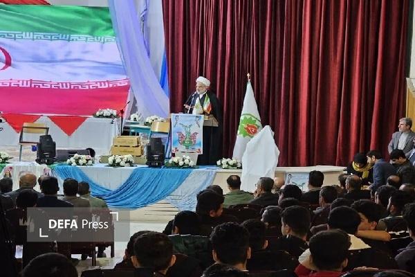 شهدای دانش‌آموز با ایثار و تبیین حقیقت راه آینده را روشن کردند