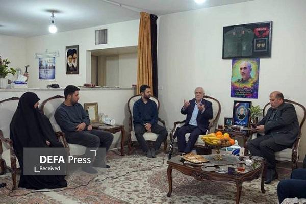 اوحدی: وظیفه امروز جامعه انتقال ارزشهای شهدا به نسلهای آینده است اوحدی: وظیفه امروز جامعه انتقال ارزشهای شهدا به نسلهای آینده است