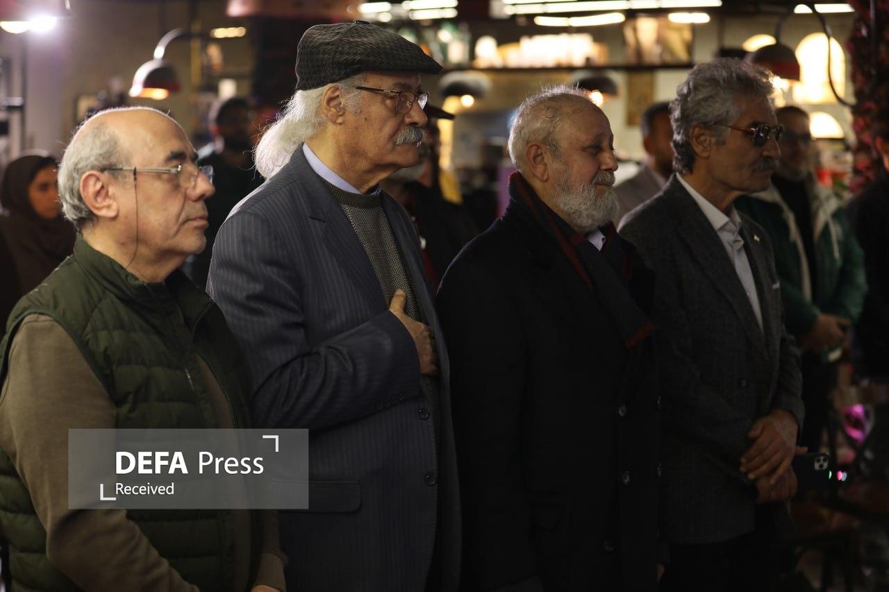 مراسم تجلیل از «جعفر دهقان» برگزار شد/ بازیگری که چهار دهه بی‌حاشیه ماند