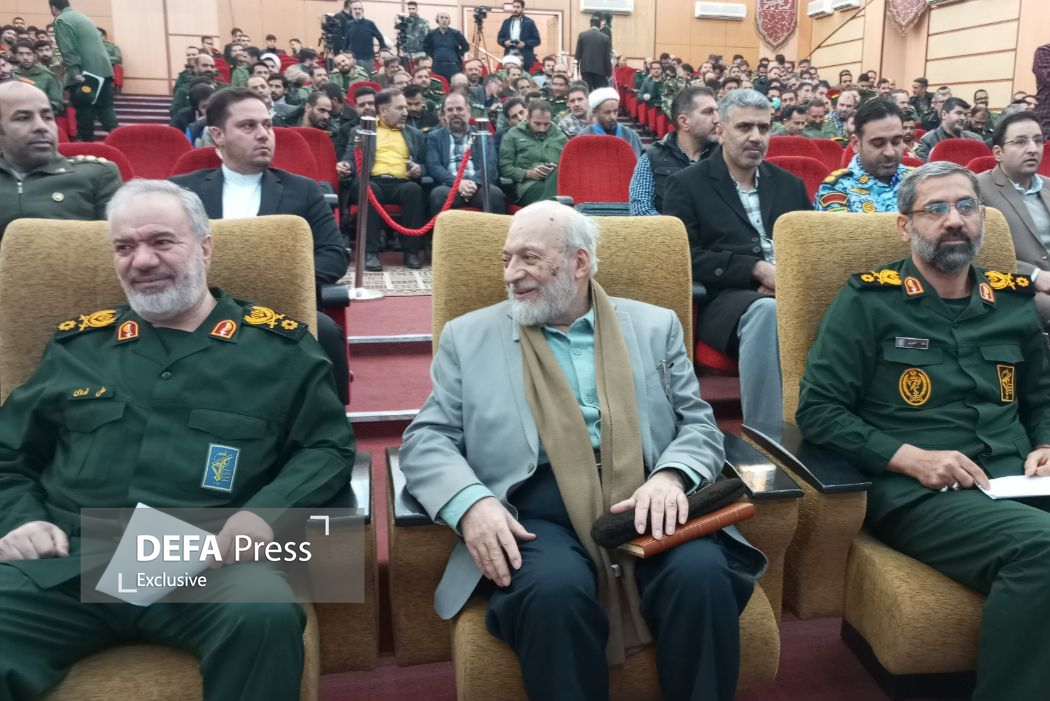 مراسم گرامیداشت هفته پژوهش در دانشگاه افسری امام حسین (ع) مراسم گرامیداشت هفته پژوهش در دانشگاه افسری امام حسین (ع)