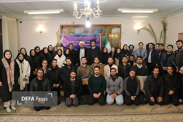 جنگ تحمیلی به دلیل نبود توان نظامی و دفاعی رژیم سابق، ۸ سال طول کشید