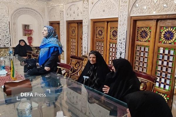 برگزاری کلاس آموزش خانواده ویژه جانبازان و همسرانشان در یزد+ تصاویر