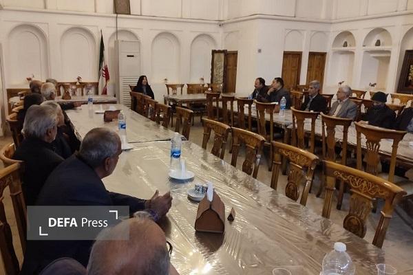 برگزاری کلاس آموزش خانواده ویژه جانبازان و همسرانشان در یزد+ تصاویر