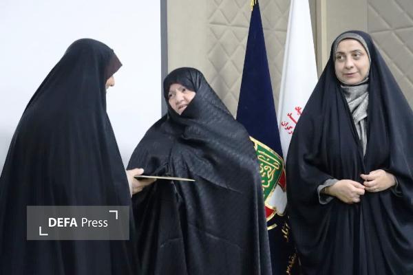 رونمایی از کتاب «عظمت مجید» در مازندران رونمایی از کتاب «عظمت مجید» در مازندران