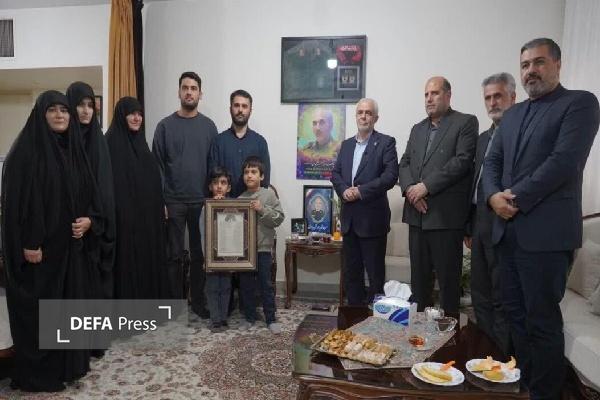 رئیس بنیاد شهید کشور با خانواده شهید «محمد تقی یوسفوند» دیدار کرد رئیس بنیاد شهید کشور با خانواده شهید «محمد تقی یوسفوند» دیدار کرد