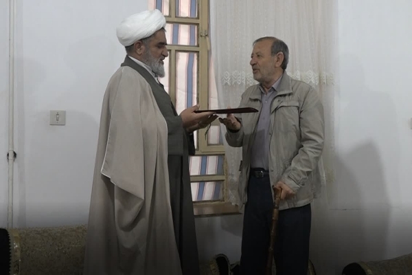 سرکشی و تجلیل مسئول نمایندگی ولی فقیه در سپاه فتح از ۲ جانباز دوران دفاع مقدس + تصاویر