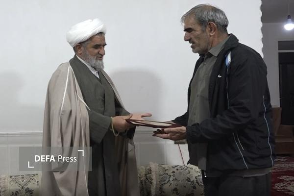 سرکشی و تجلیل مسئول نمایندگی ولی فقیه در سپاه فتح از ۲ جانباز دوران دفاع مقدس + تصاویر