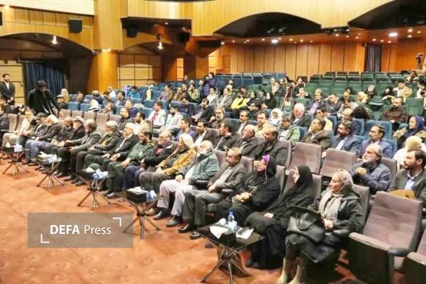 درخشش هنرمند قزوینی در اختتامیه ششمین جشنواره فیلم کوتاه بسیج درخشش هنرمند قزوینی در اختتامیه ششمین جشنواره فیلم کوتاه بسیج