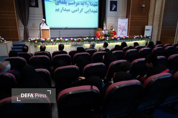 مراسم یلدایی مادران شهدا با حضور نماینده ولی فقیه در خراسان شمالی و امام جمعه بجنورد