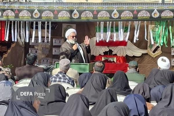 امام جمعه موقت تایباد:جنگ شناختی دشمن تهدید امروز جامعه است امام جمعه موقت تایباد:جنگ شناختی دشمن تهدید امروز جامعه است