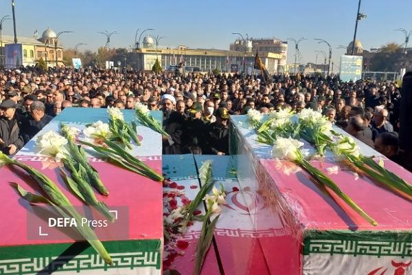 همدان غرق در عطر حضور لاله‌های گمنام شد