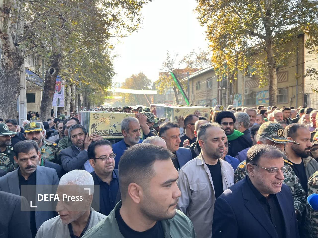 بدرقه ۳۰۰ شهید گمنام دفاع مقدس/ ایران سراسر معطر به عطر شهدا شد+ فیلم و تصاویر