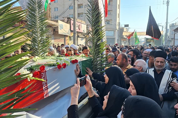 اهوازی ها، شهدا را تا آستانه بهشت بدرقه کردند + تصاویر