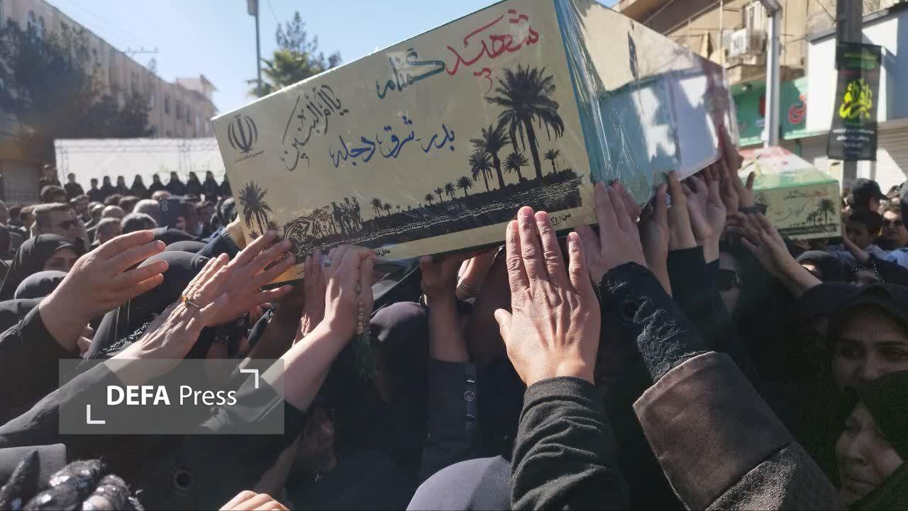 بدرقه ۳۰۰ شهید گمنام دفاع مقدس/ ایران سراسر معطر به عطر شهدا شد+ فیلم و تصاویر
