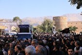تصاویر/ سنگ تمام شیرازی ها در تشییع شاهدان بصیر