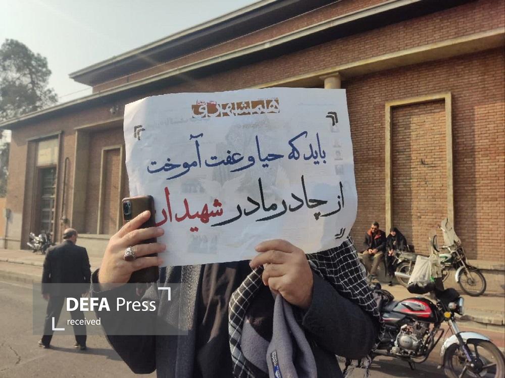 مطالبه شهدا معطل قانون‌گذاری مسئولان