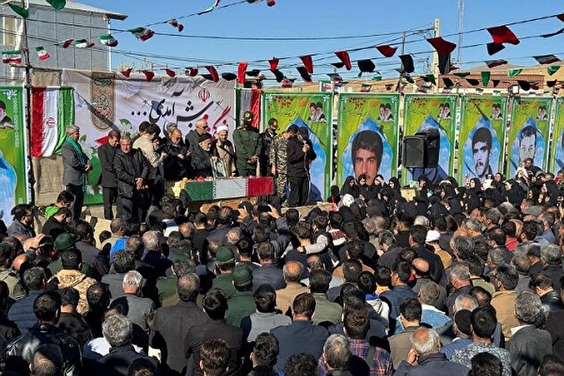 تصاویر/ تشییع و تدفین شهید گمنام در شهر کرفس