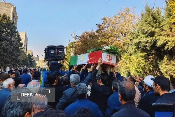 نسل جوان امروز، روشن‌ترین ثمره خون شهداست