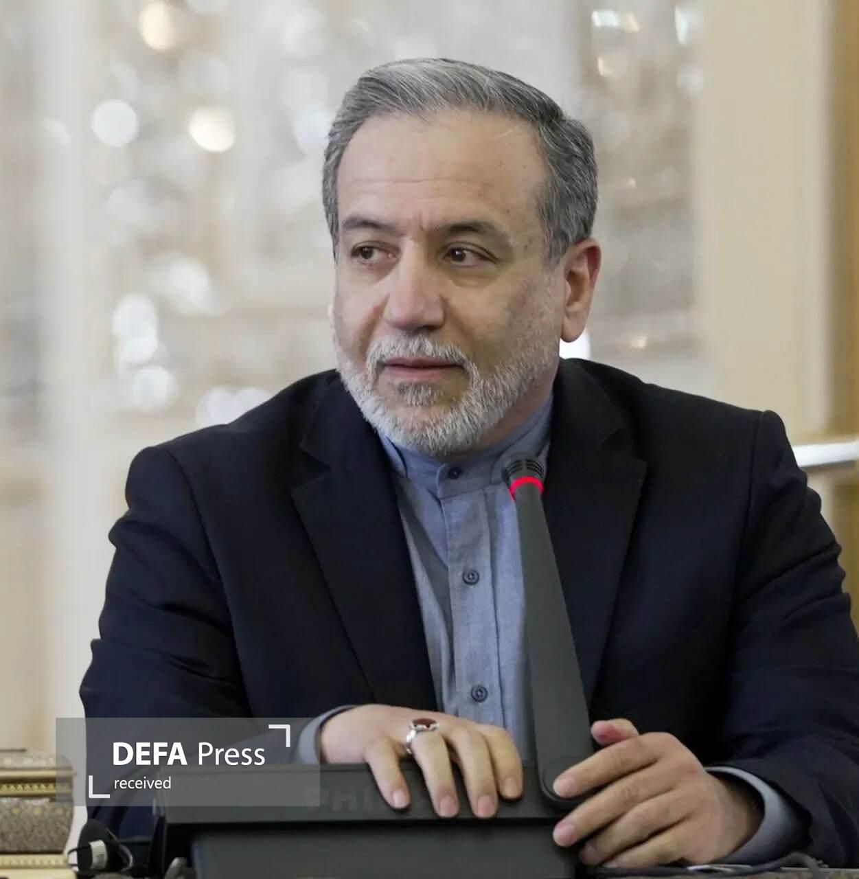 عراقچی به پاریس میرود عراقچی به پاریس میرود