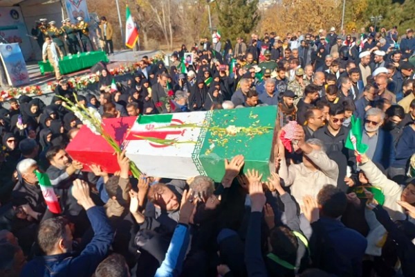 شهید خوش‌نام در اردوگاه فجر همدان آرام گرفت + تصاویر