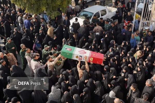 شهدا معلمان بی‌زمان امنیت‌اند و هر ورود آنان، احیای روح مقاومت است