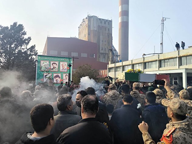 تصاویر/ مراسم تدفین شهید والامقام گمنام در نیروگاه حرارتی تبریز