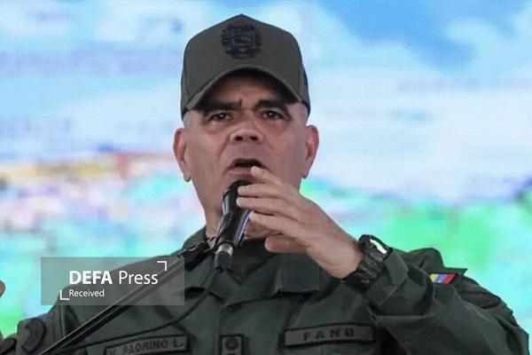 وزیر دفاع ونزوئلا: در حال جنگ با تهدید نظامی آمریکا هستیم وزیر دفاع ونزوئلا: در حال جنگ با تهدید نظامی آمریکا هستیم