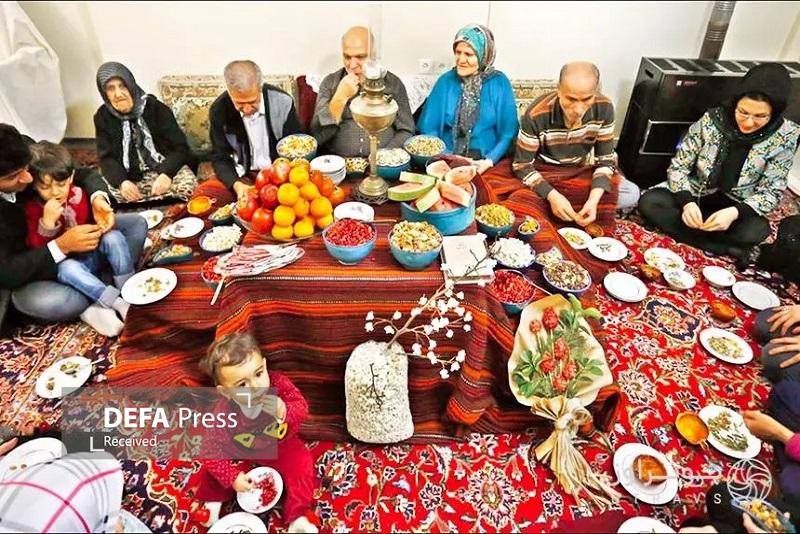 شب یلدا پیوند خانواده و دوری از فضای مجازی شب یلدا پیوند خانواده و دوری از فضای مجازی