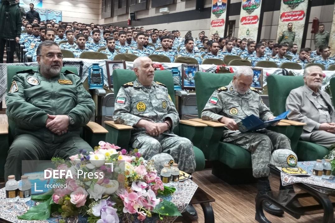 مراسم افتتاحیه بیست و چهارمین دوره تئوری معارف جنگ سپهبد شهید علی صیاد شیرازی آغاز شد مراسم افتتاحیه بیست و چهارمین دوره تئوری معارف جنگ سپهبد شهید علی صیاد شیرازی آغاز شد