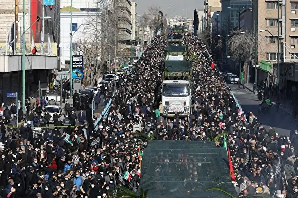 فیلم/ تشییع شهدای گمنام در تهران