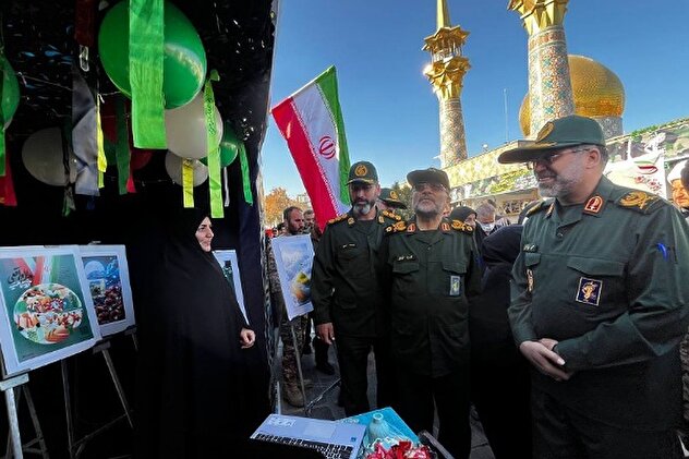 تصاویر/ افتتاح نمایشگاه «اسوه بصیر» در همدان با حضور رئیس سازمان بسیج