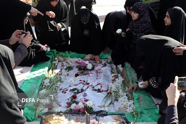 پیکر مطهر شهید گمنام در دانشگاه علوم پزشکی خراسان شمالی آرام گرفت