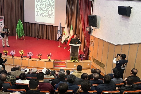 بسیج حلقه اتصال مردم با انقلاب و نقش‌آفرین در همه عرصه‌ها است