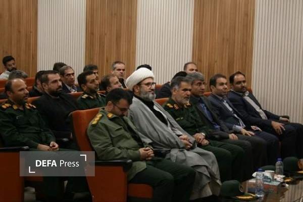 بسیج تنها یک نیروی نظامی نیست و در همه عرصه‌های جامعه جاری است