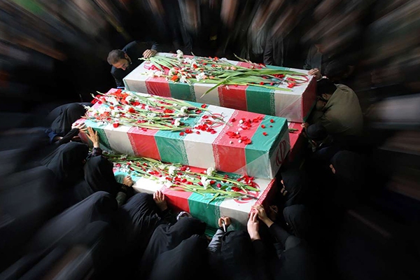 فیلم/ استقبال اهالی پایتخت دفاع مقدس از شهدای گمنام