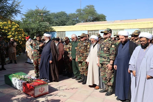 قرارگاه منطقه‌ای جنوب غرب نزاجا متبرک به حضور یک شهید گمنام شد