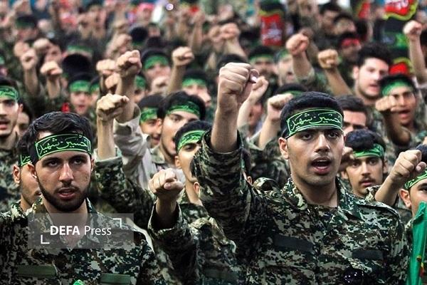 بسیج باید بر اساس بیانیه گام دوم انقلاب بازطراحی شود