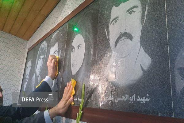 ۴۷ سال بعد از قیام مردم گرگان؛ یادمان شهدای ۵ آذر غبارروبی شد